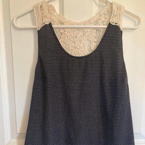 Skies Are Blue, small, black with white triangles